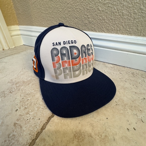 Fanatics Vintage Logo Adjustable San Diego Padres Hat, Cooperstown Collection - Picture 1 of 4